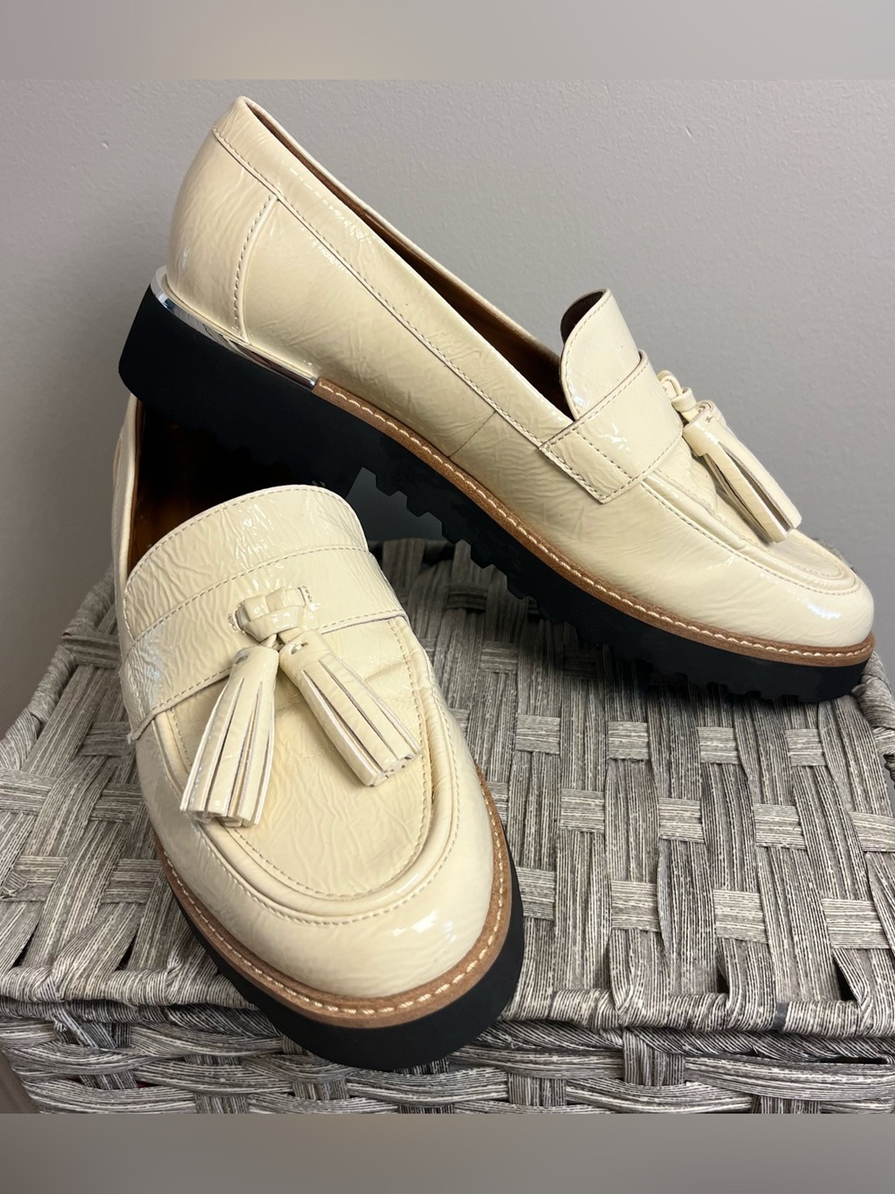 Franco Sarto Carolyn Ivory Tassel Women Loafers Chunky Size 8